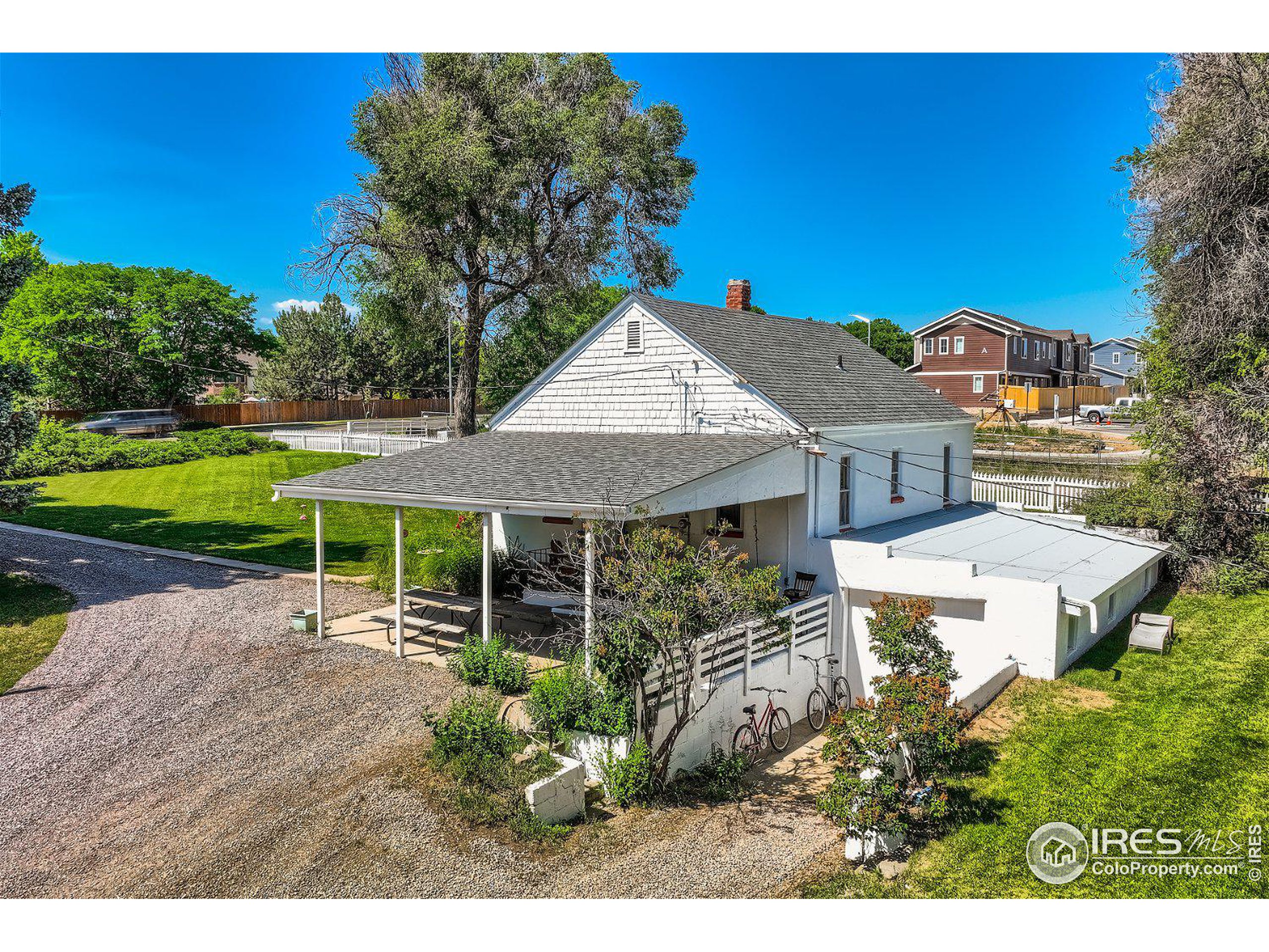 12027 St Vrain Road Longmont, CO 80504 - Photo 6 of 10