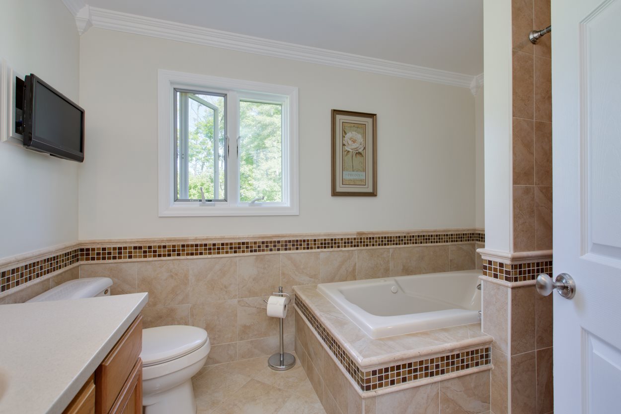 63 Hall Road Londonderry, NH 03053 - Photo 15 of 40