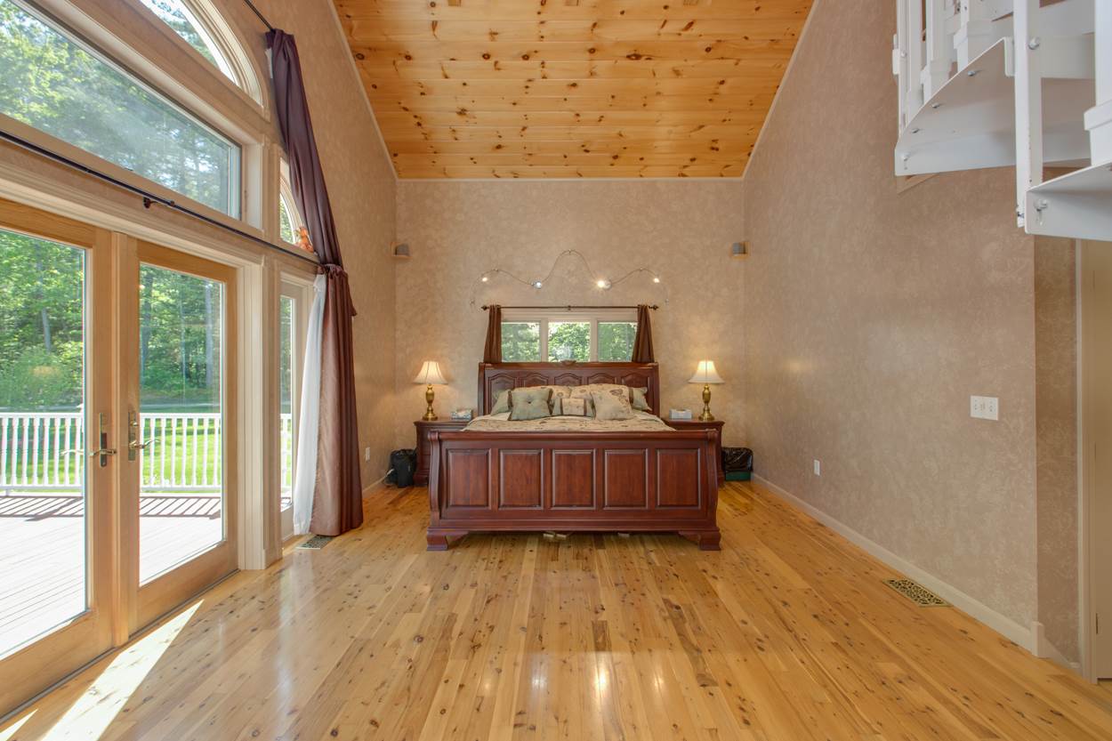 63 Hall Road Londonderry, NH 03053 - Photo 21 of 40