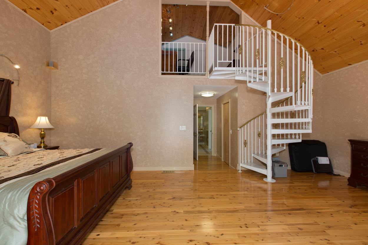 63 Hall Road Londonderry, NH 03053 - Photo 27 of 40