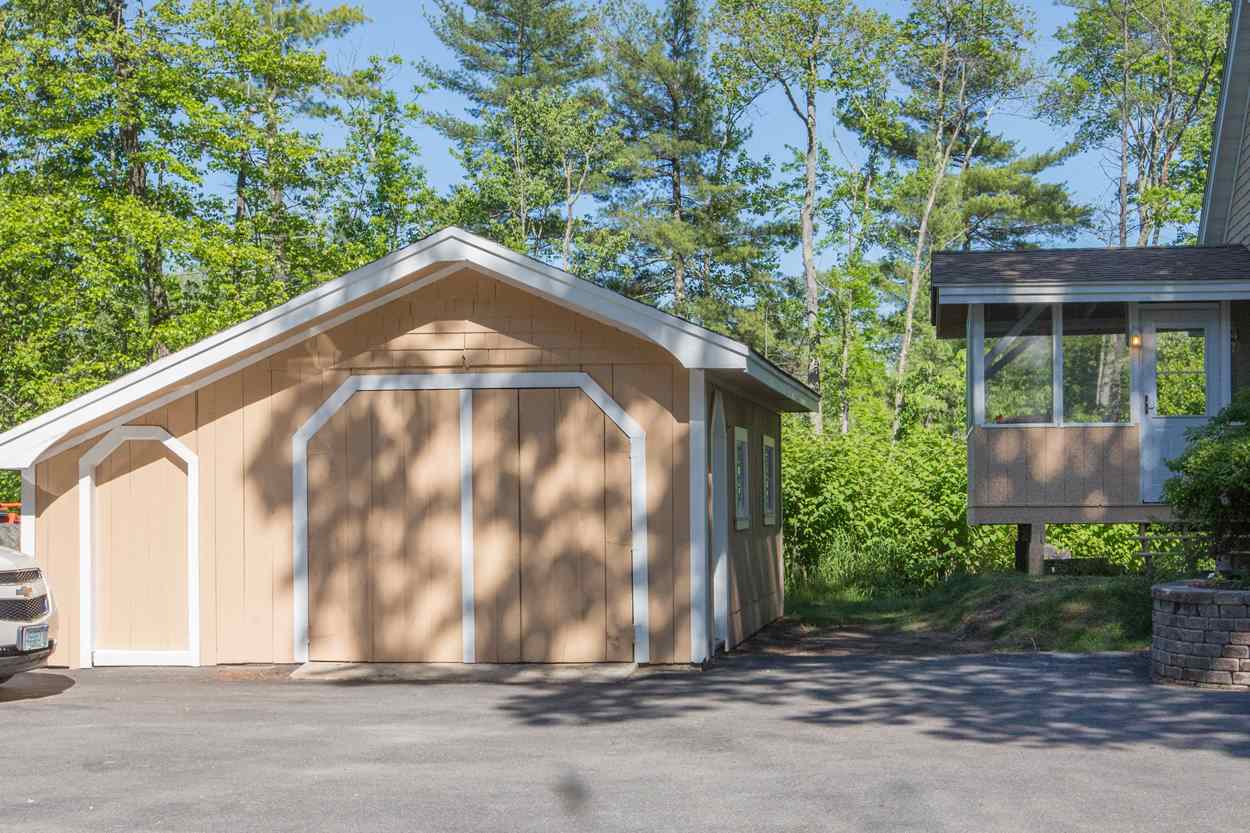 63 Hall Road Londonderry, NH 03053 - Photo 34 of 40