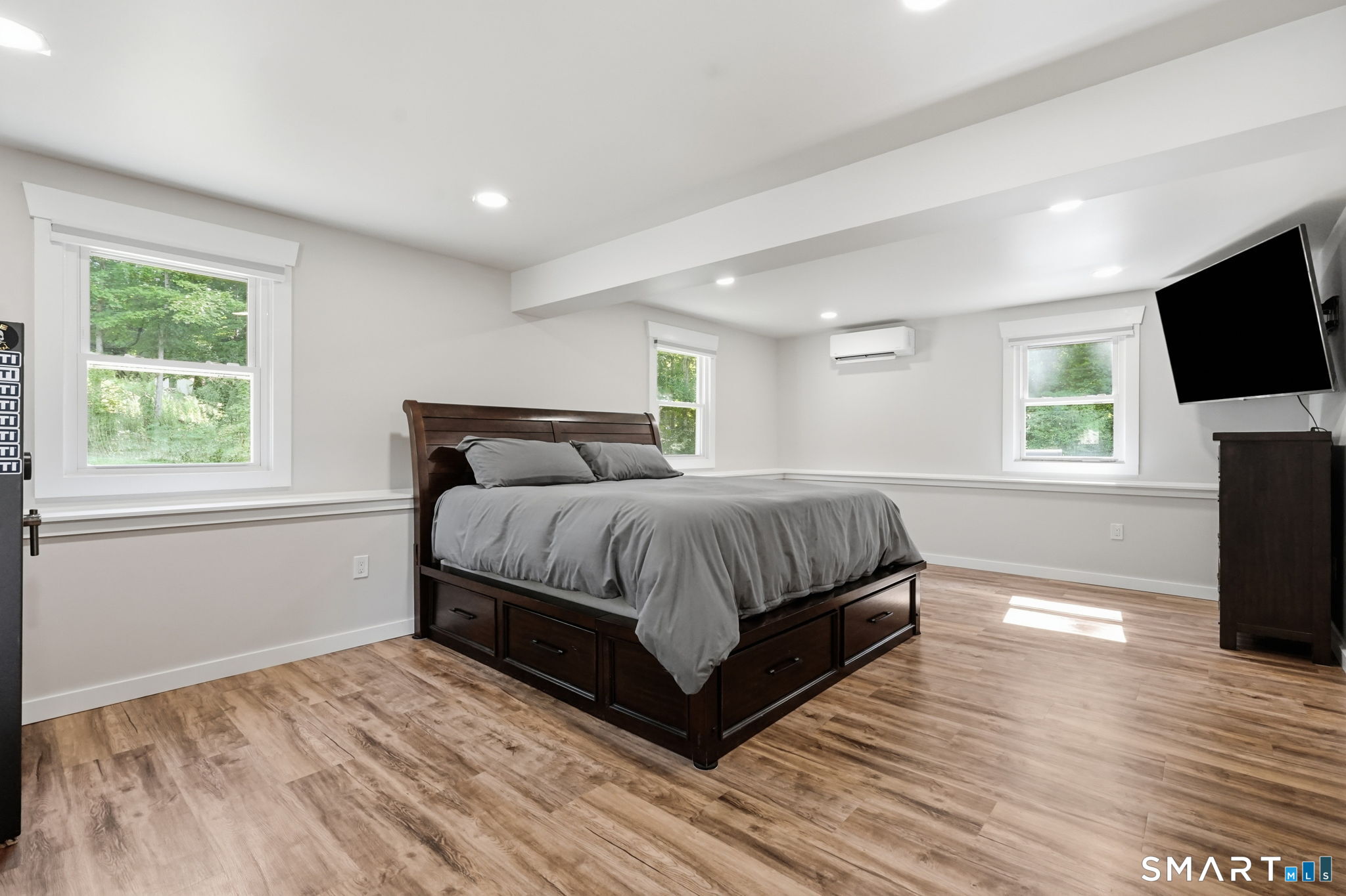 154 S Road Bolton, CT 06043 - Photo 26 of 40 Gallery Image 26