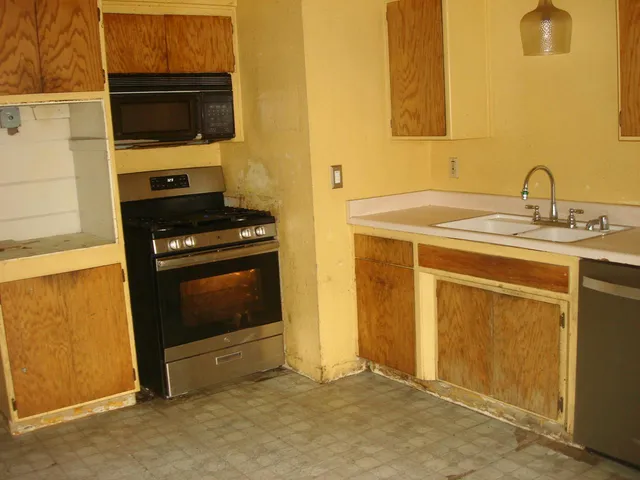 $335,000 | 348 Archway Avenue, Rio Linda, CA 95673