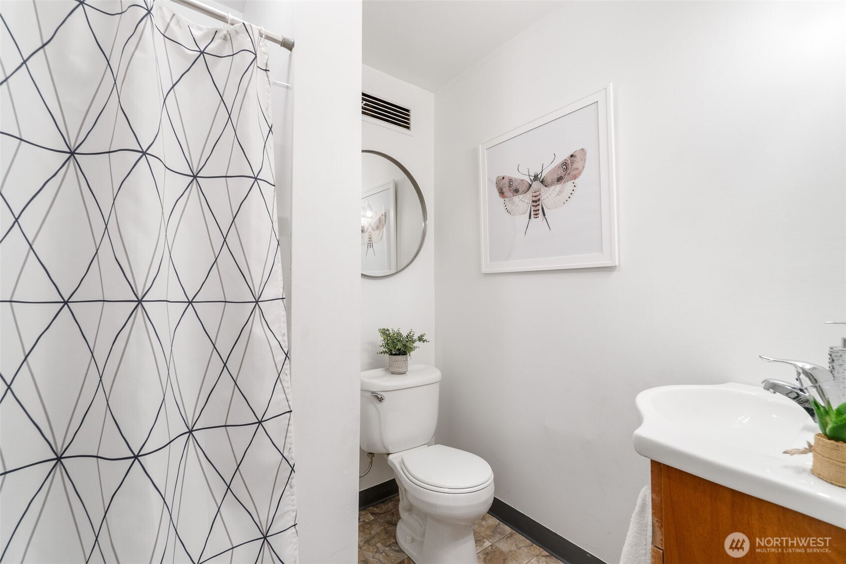 7 Harrison Street, Unit 26 Seattle, WA 98109 - Photo 22 of 30