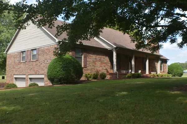 $799,900 | 149 Childress Road, Fayetteville, TN 37334