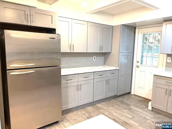 $2,950 | 527 Anthony Court, Unit 1, Lyndhurst, NJ 07071