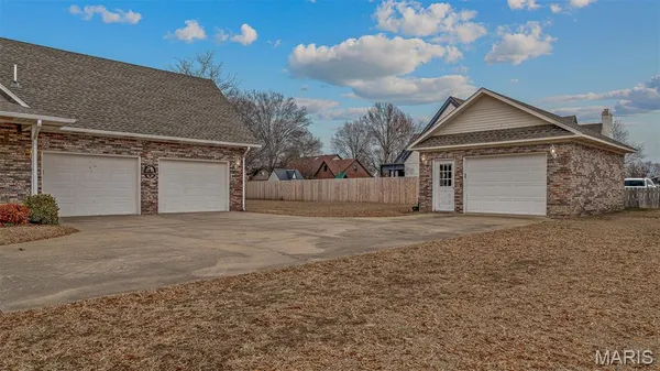 $365,000 | 1814 Allison Street, Kennett, MO 63857