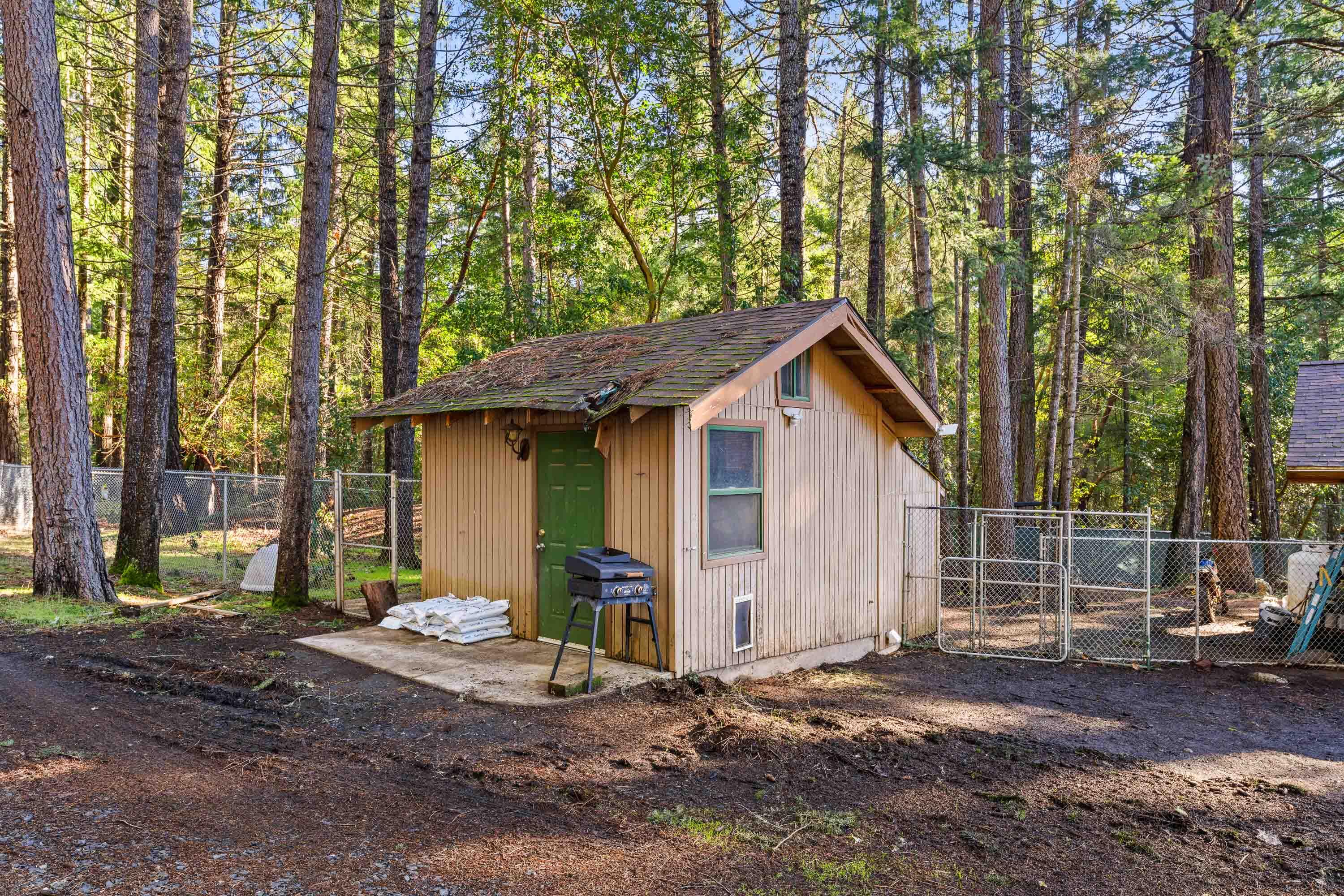 1492 Crooks Creek Road Selma, OR 97538 - Photo 27 of 38 EXT (6 of 16)