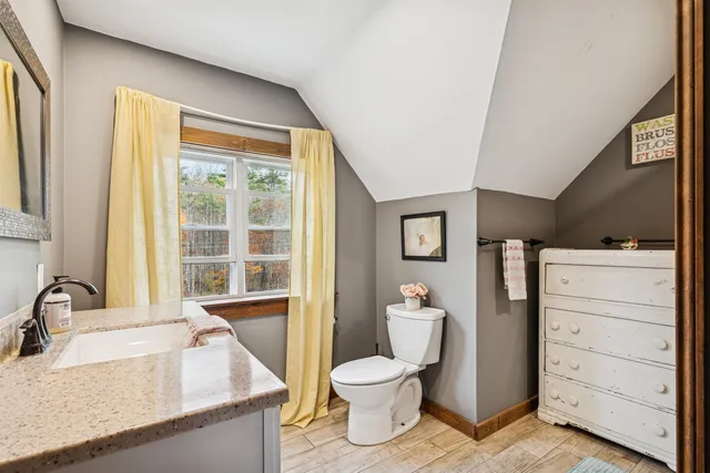 $379,000 | 25 Fern Hill Lane, Fairlee, VT 05045