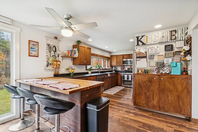 $379,000 | 25 Fern Hill Lane, Fairlee, VT 05045