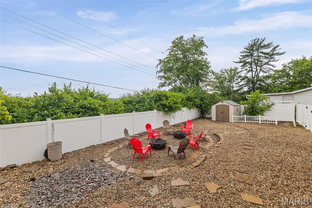 1202 Belleville Street Lebanon, IL 62254 - Photo 7 of 40