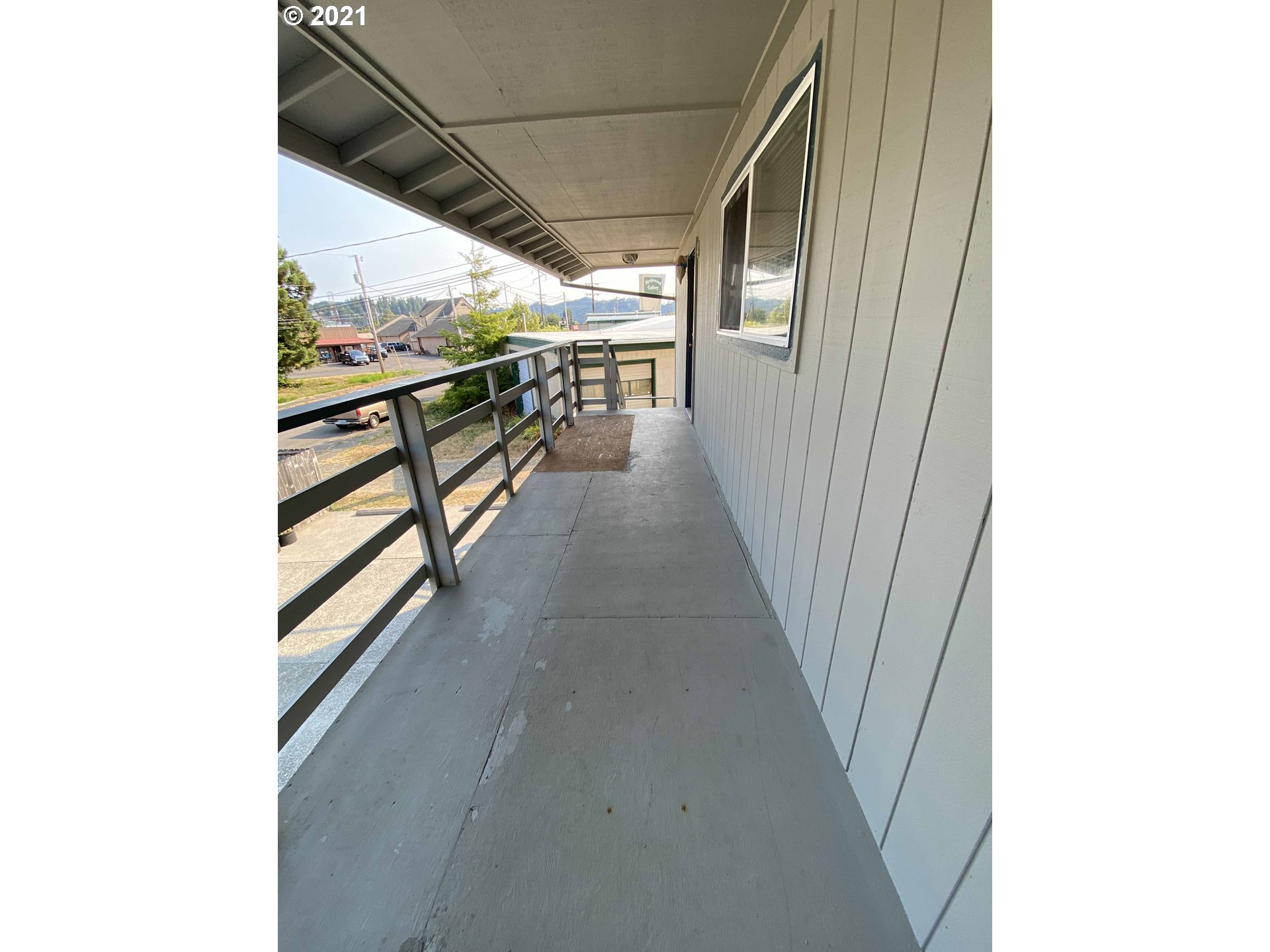 1160 Ivy Avenue Reedsport, OR 97467 - Photo 5 of 23 Gallery Image 5