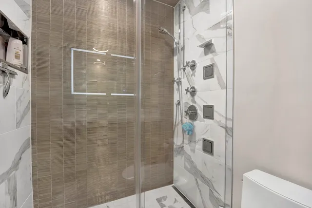 $999,900 | 3256 Westview Drive, Northbrook, IL 60062