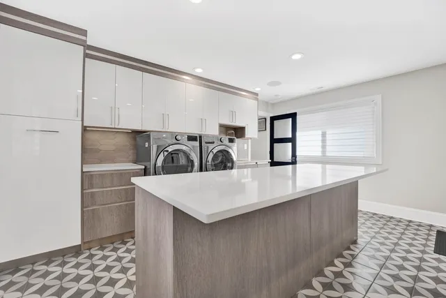 $999,900 | 3256 Westview Drive, Northbrook, IL 60062