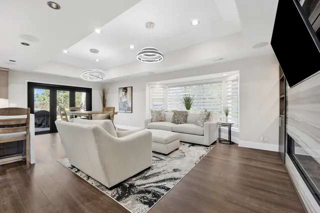 $999,900 | 3256 Westview Drive, Northbrook, IL 60062