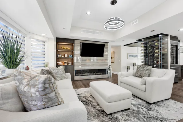 $999,900 | 3256 Westview Drive, Northbrook, IL 60062