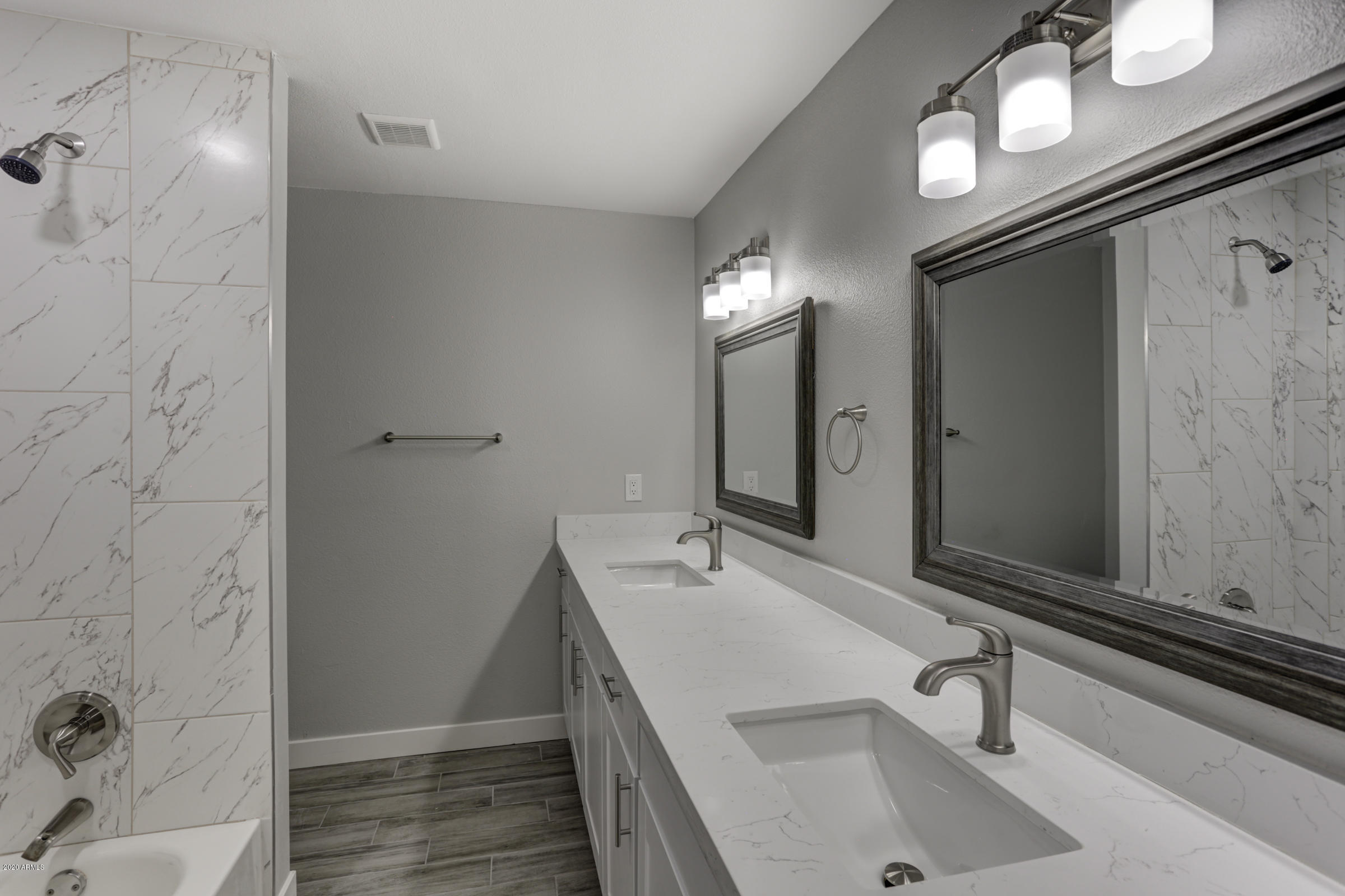 3402 West Bloomfield Road Phoenix, AZ 85029 - Photo 26 of 44 Guest Bathroom
