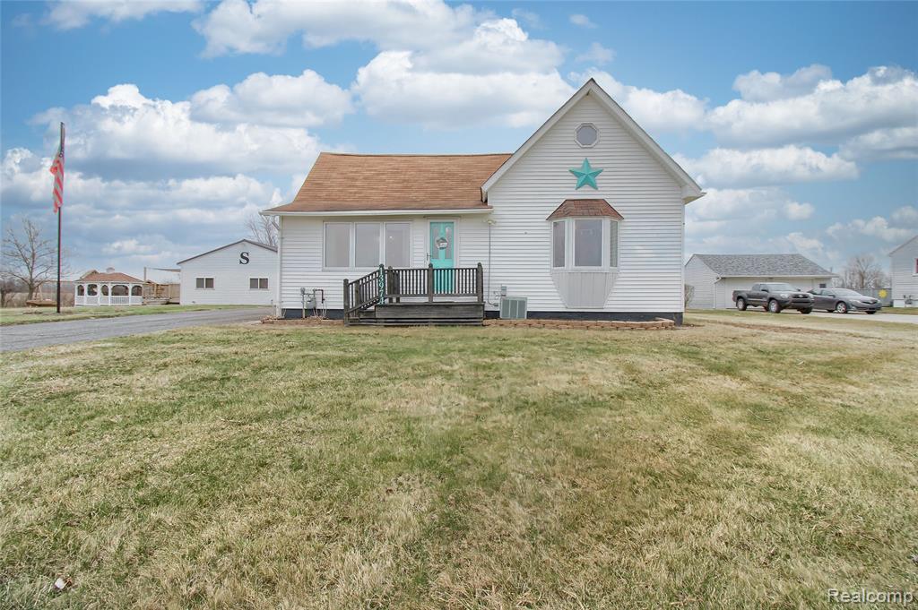 13974 Carleton West Road Carleton, MI 48117 - Photo 1 of 64