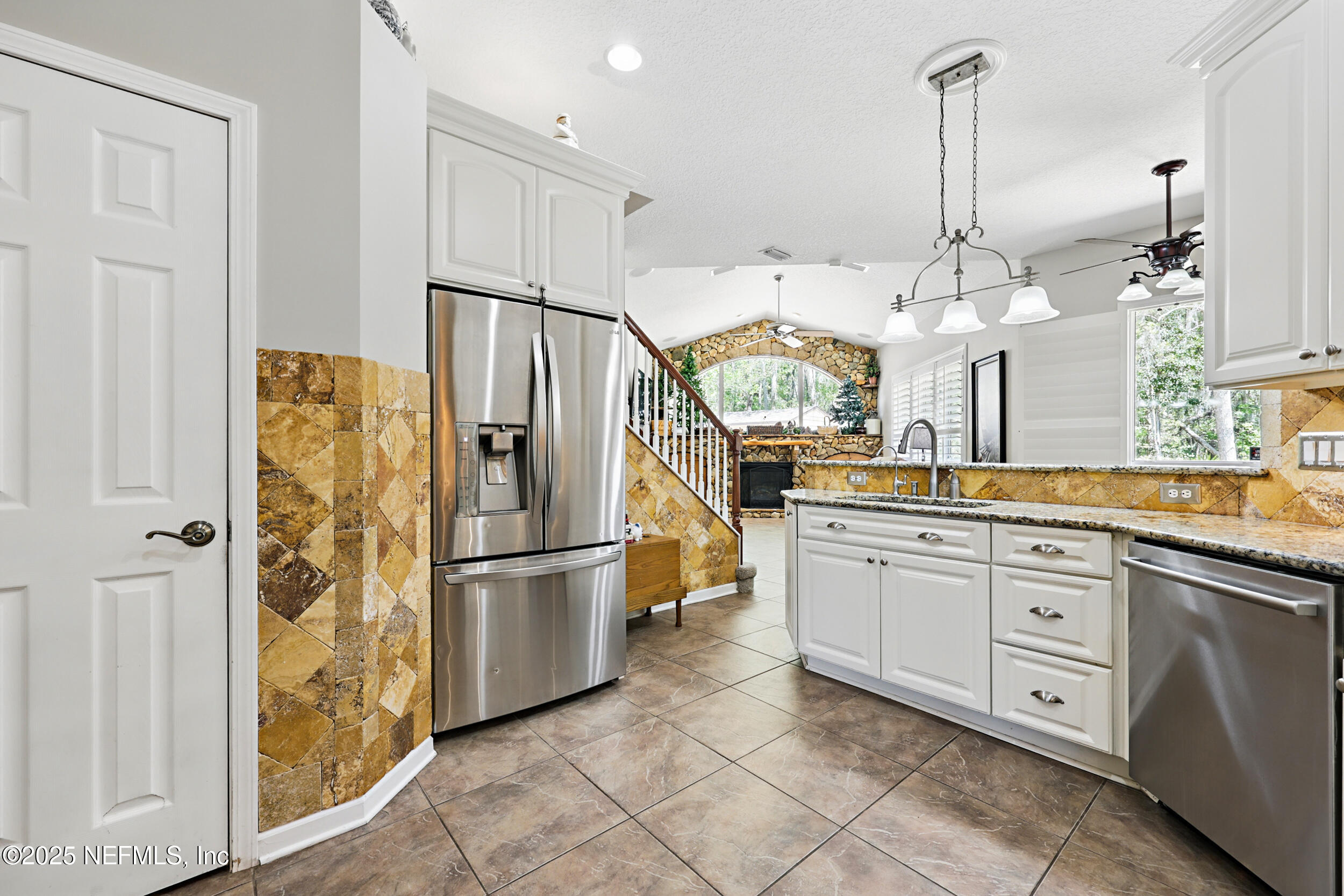 872 Reflection Cove Road East Jacksonville, FL 32218 - Photo 16 of 35 Kitchen