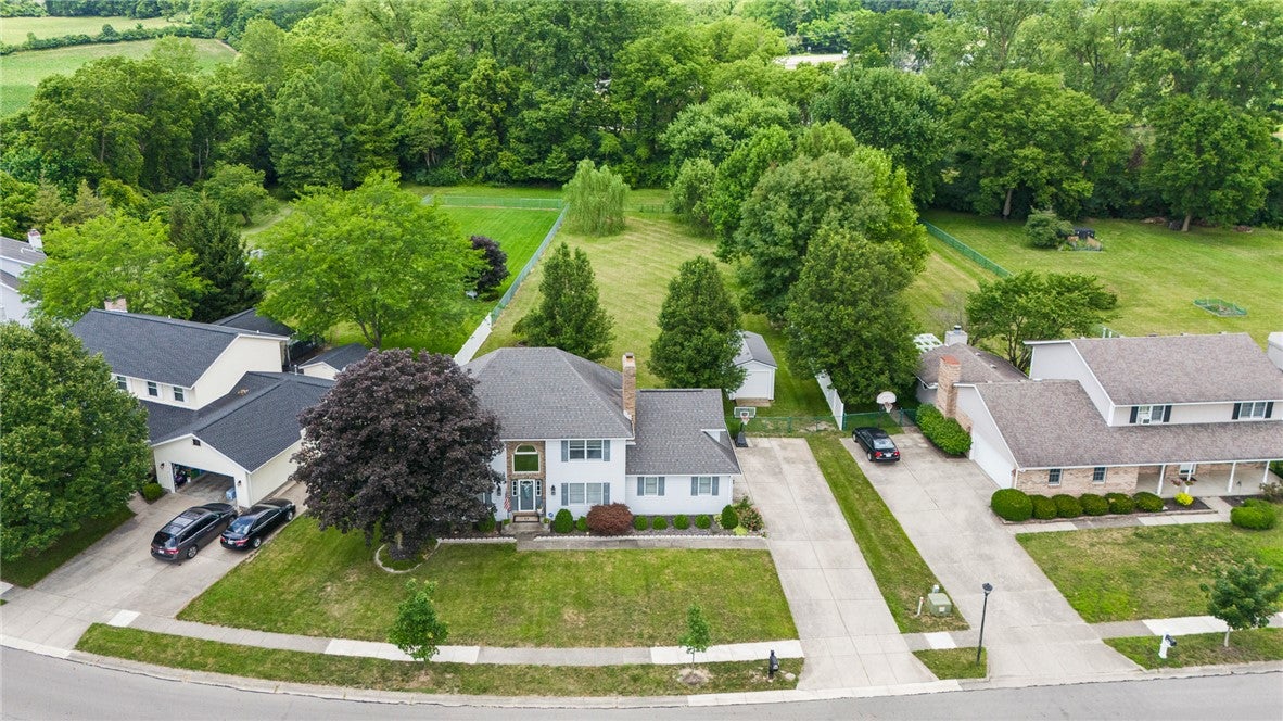 1084 Kingsgate Road Springfield, OH 45503 - Photo 4 of 50 Gallery Image 4
