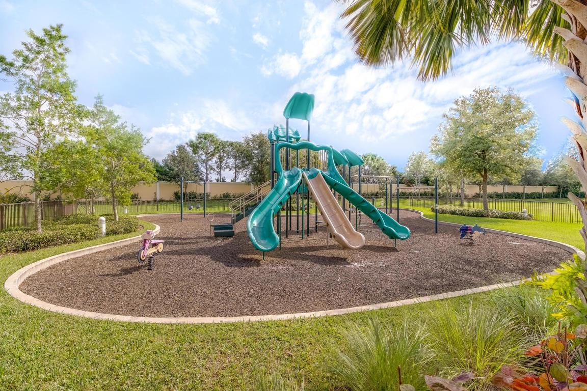 8909 First Tee Road Port St. Lucie, FL 34986 - Photo 57 of 58 20181102205815414683000000-o