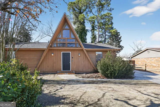 a front view of house with yard