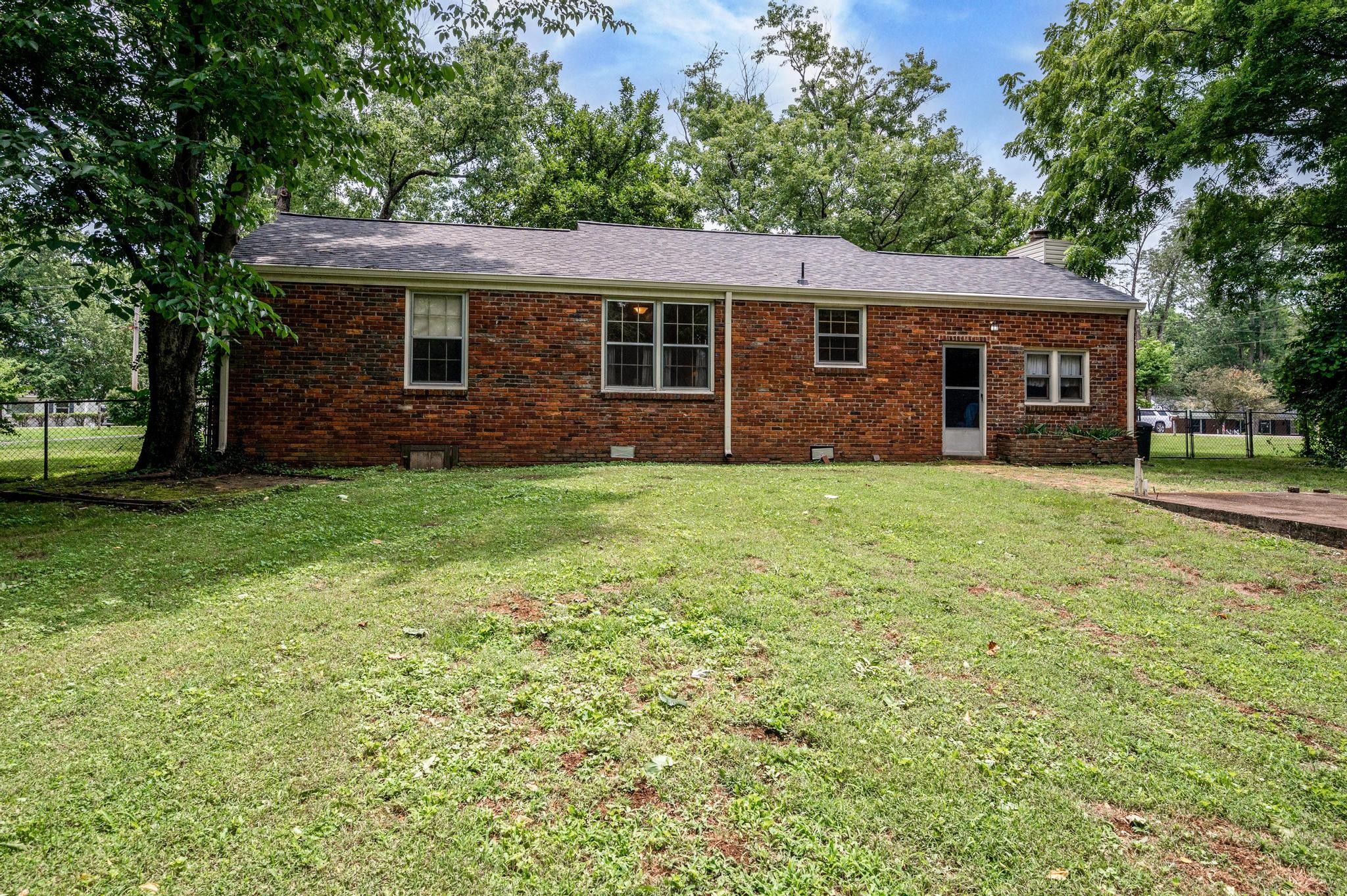 620 Crieve Road Nashville, TN 37220 - Photo 5 of 32 Gallery Image 5