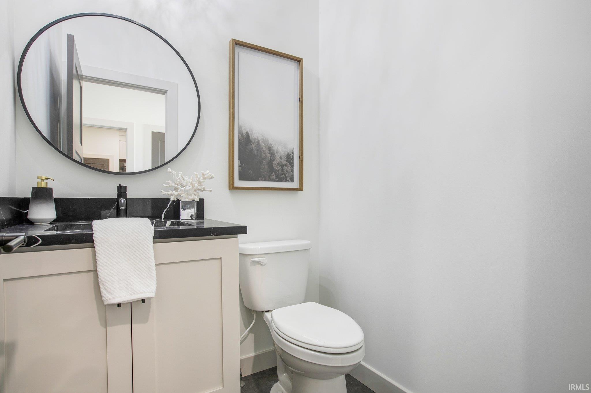 12866 Brick Road Granger, IN 46530 - Photo 5 of 33