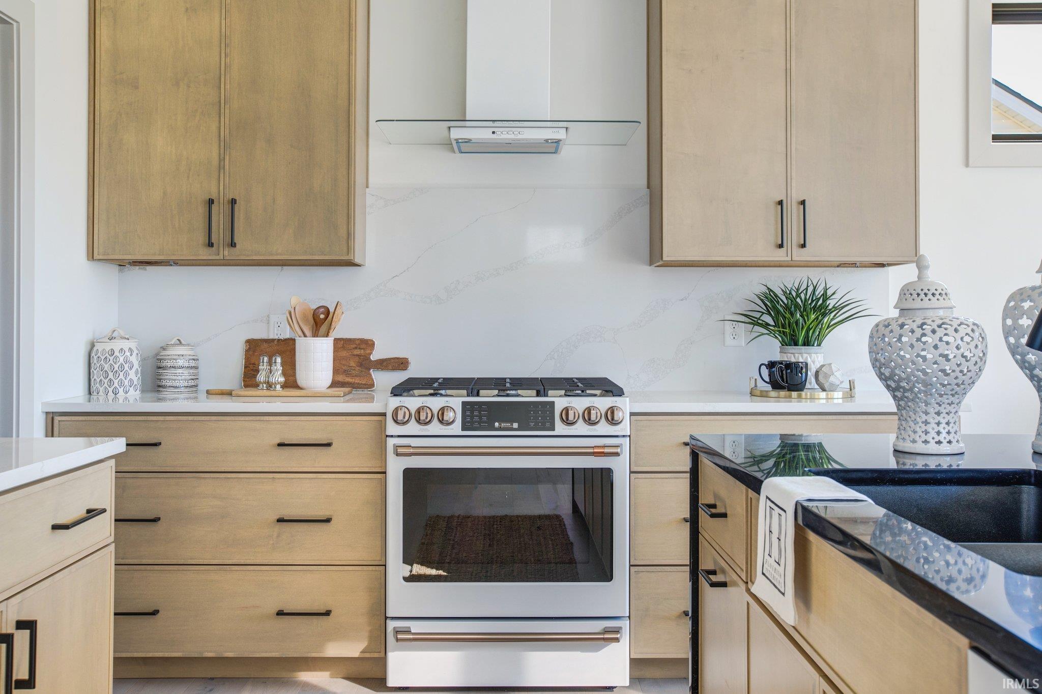 12866 Brick Road Granger, IN 46530 - Photo 8 of 33