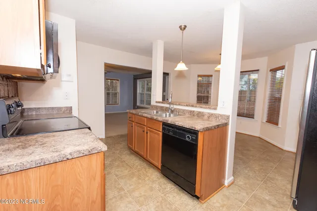 $2,000 | 207 Crooked Creek Road, Jacksonville, NC 28540