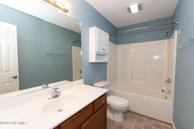 $2,000 | 207 Crooked Creek Road, Jacksonville, NC 28540