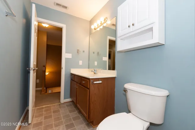 $2,000 | 207 Crooked Creek Road, Jacksonville, NC 28540