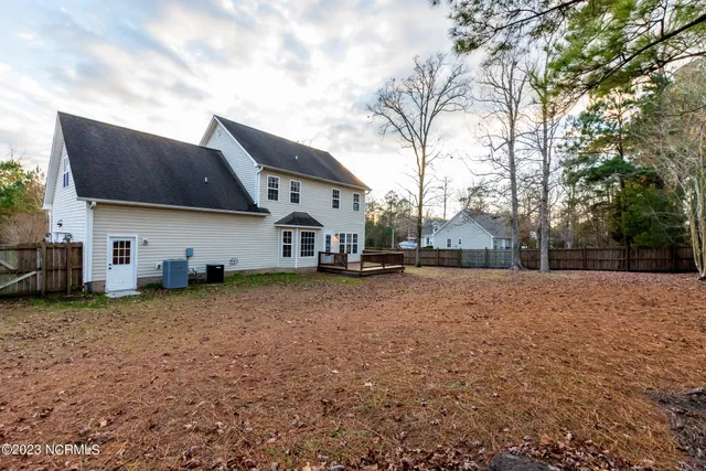 $2,000 | 207 Crooked Creek Road, Jacksonville, NC 28540