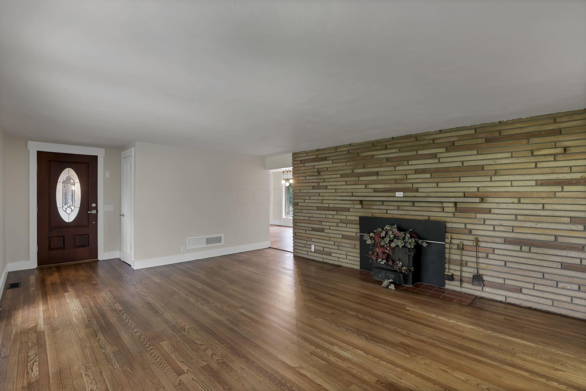 225 Edwards Road Johnstown, OH 43031 - Photo 23 of 69 9-web-or-mls-011A8779
