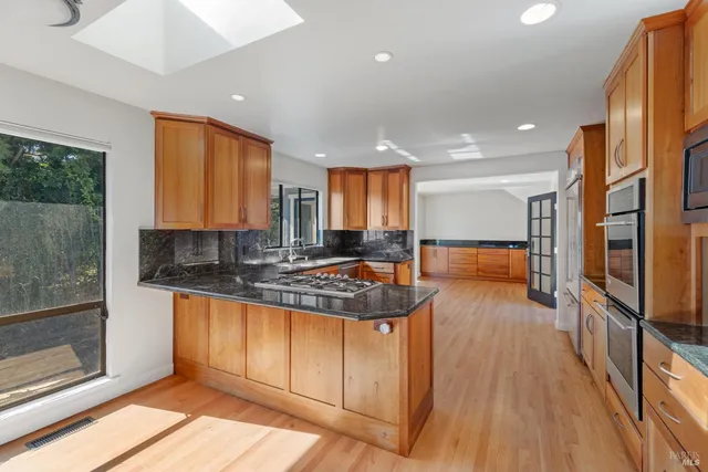 $15,000 | 500 Ridge Road, Tiburon, CA 94920