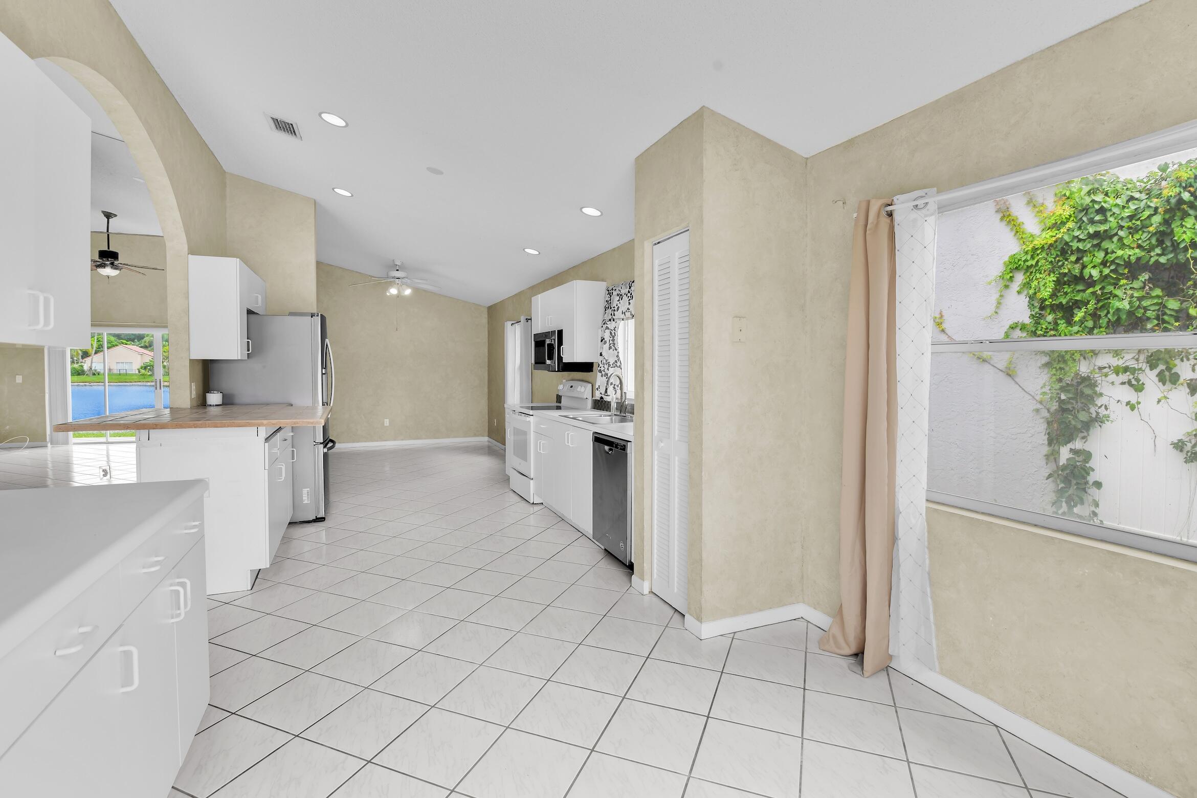 Undisclosed Address Boca Raton, FL 33428 - Photo 27 of 54 10241 Fanfare Dr Boca Raton - 27