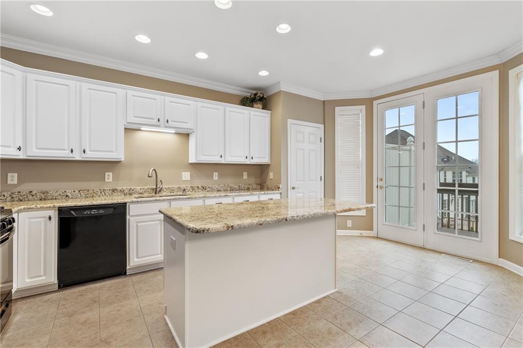 7026 Crider Road Mars, PA 16046 - Photo 4 of 24 Gallery Image 4