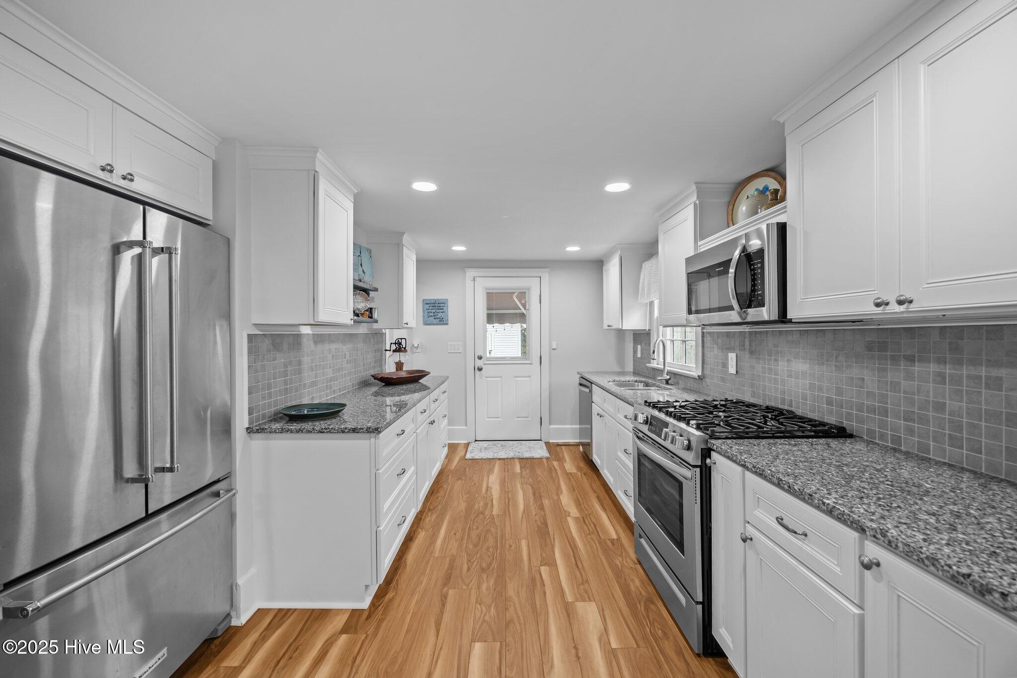 209 East Main Street Washington, NC 27889 - Photo 12 of 50 Kitchen View 2