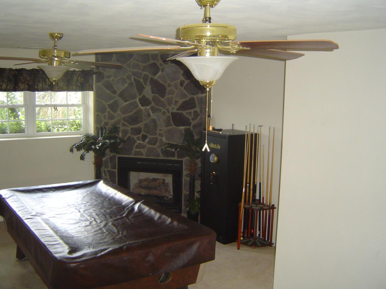 2392 Feather Road Vinton, VA 24179 - Photo 3 of 28 3