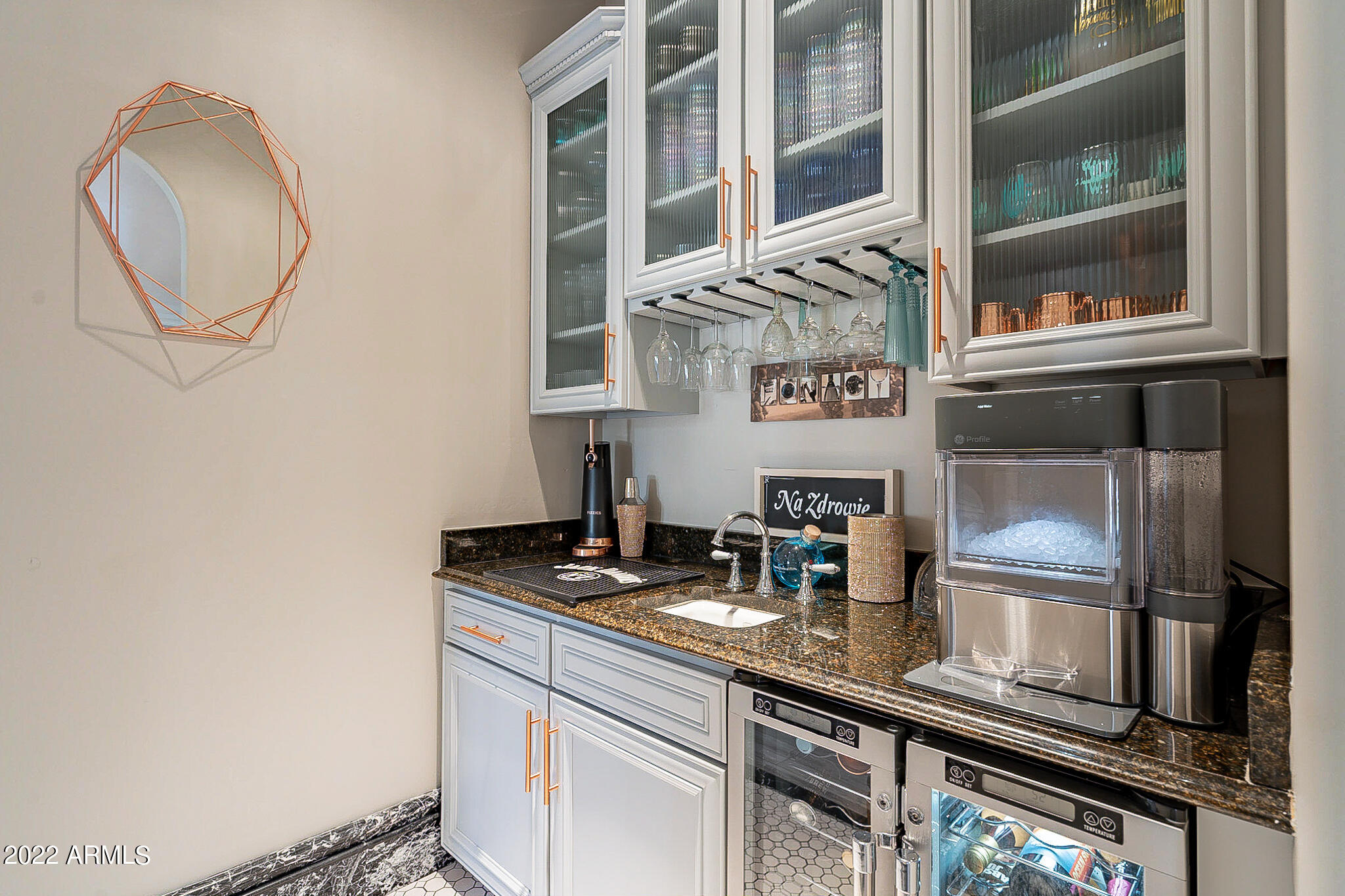 4611 East Desperado Road Gilbert, AZ 85297 - Photo 15 of 125 Wet Bar