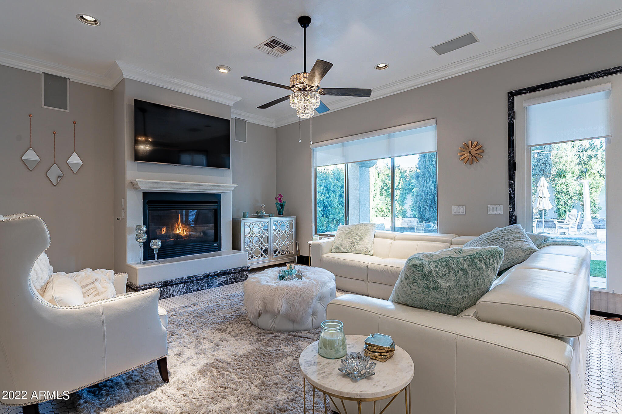 4611 East Desperado Road Gilbert, AZ 85297 - Photo 19 of 125 Living Room