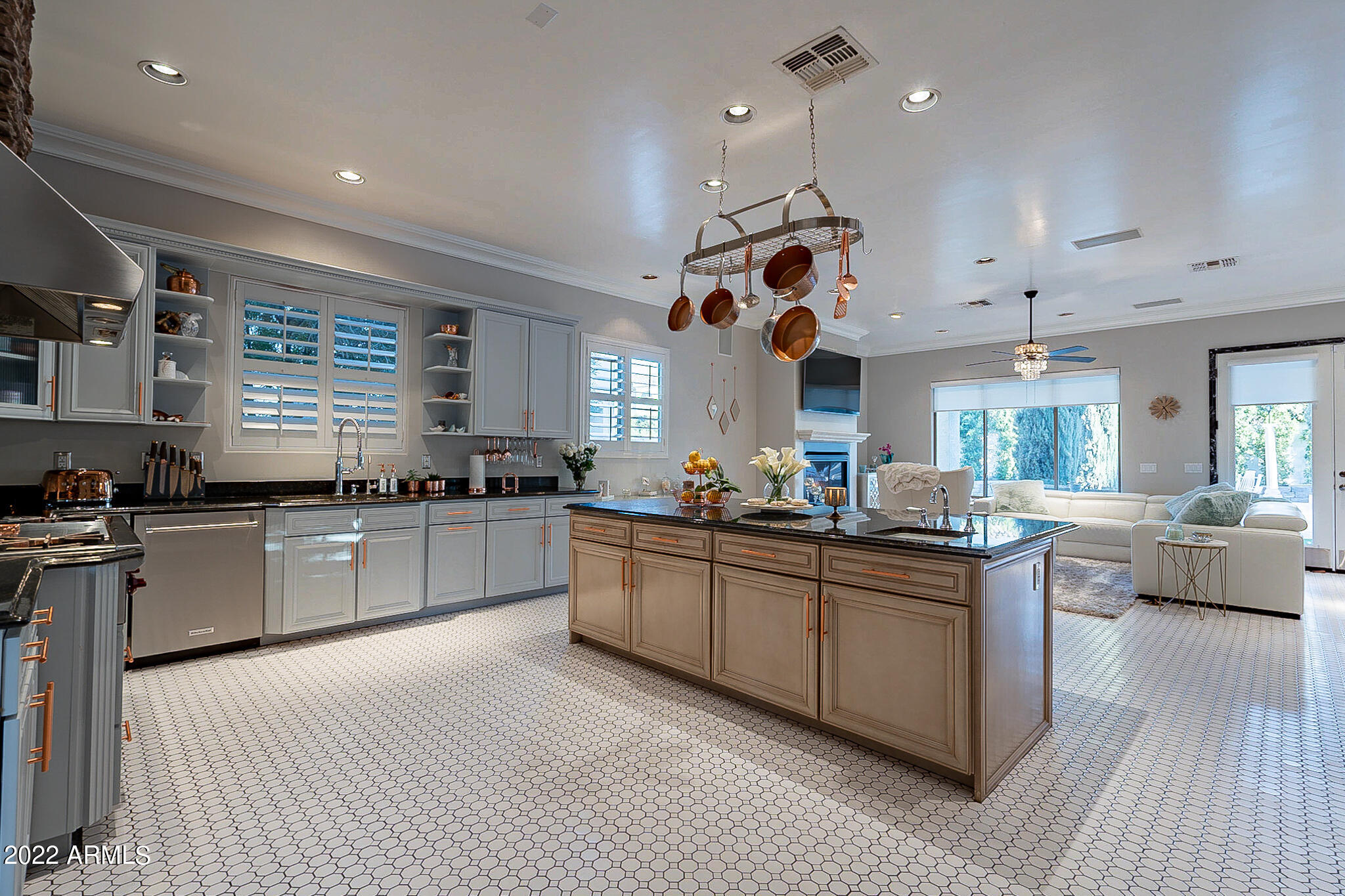 4611 East Desperado Road Gilbert, AZ 85297 - Photo 29 of 125 Kitchen 4