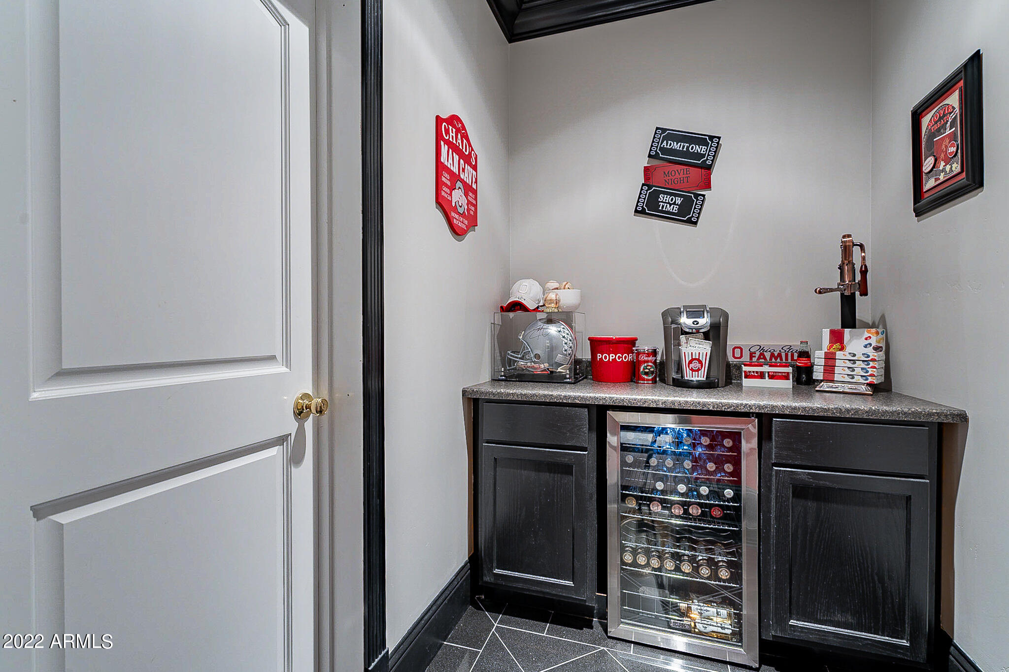 4611 East Desperado Road Gilbert, AZ 85297 - Photo 61 of 125 Basement Wet Bar