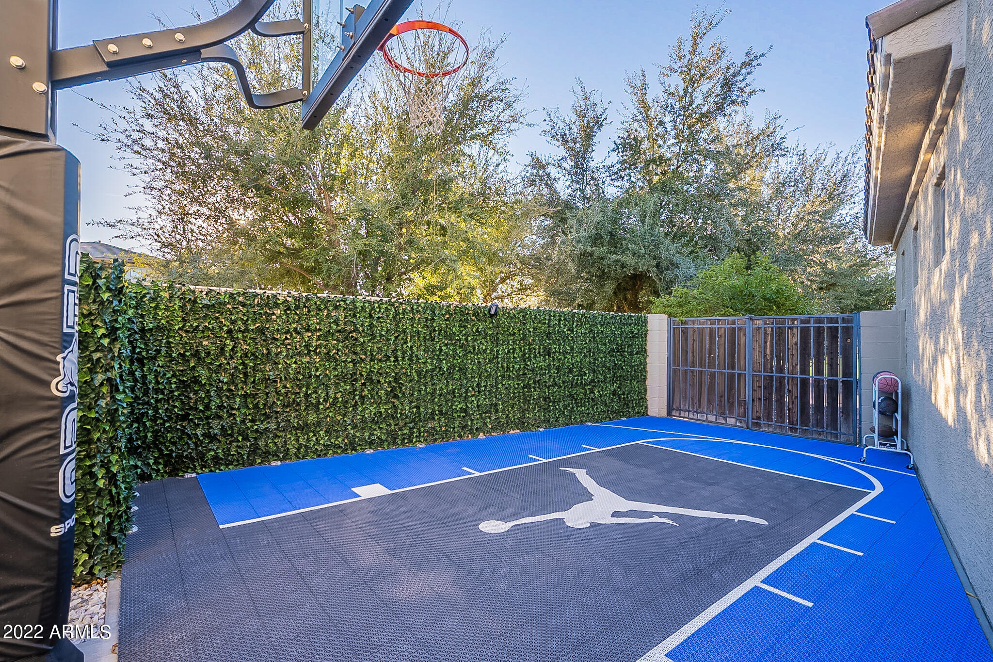 4611 East Desperado Road Gilbert, AZ 85297 - Photo 89 of 125 Basketball Court