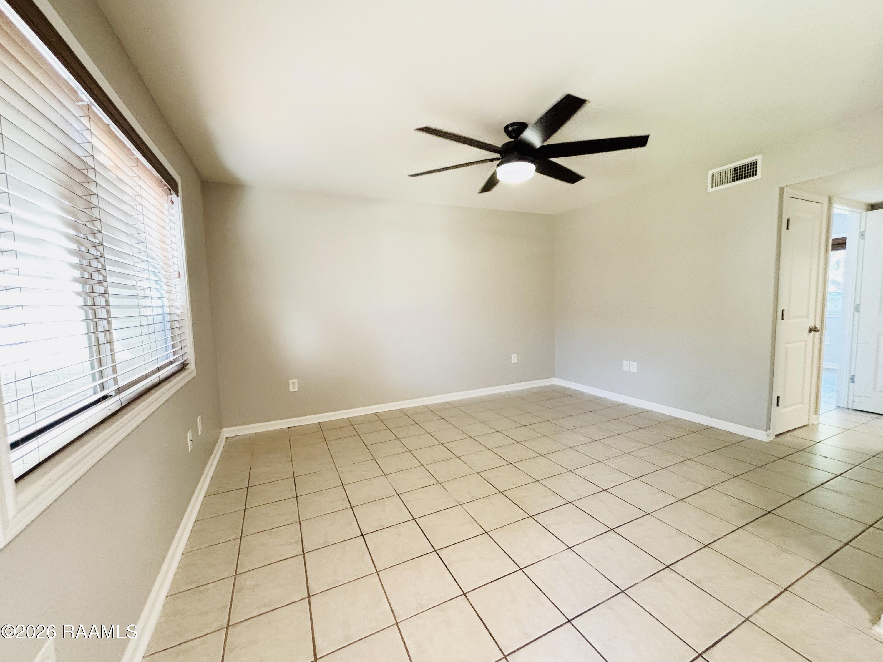 201 South College Road, Unit 101 Lafayette, LA 70503 - Photo 5 of 9