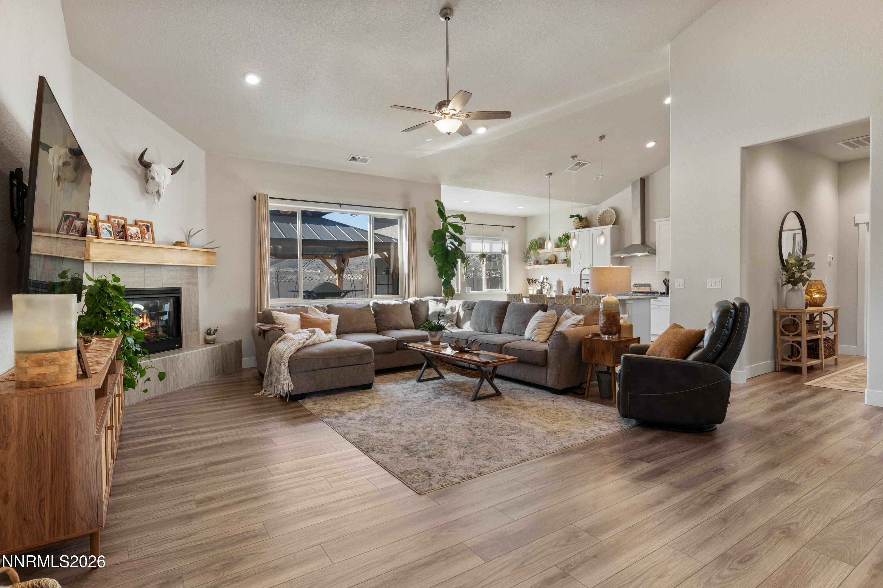 313 San Roma Drive Dayton, NV 89403 - Photo 7 of 49 8-print-DSC_6854