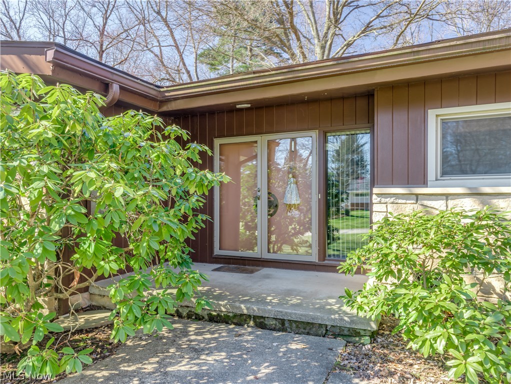 322 Ormsby Road Akron, OH 44333 - Photo 2 of 14 Gallery Image 2