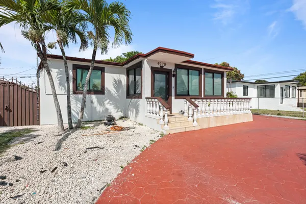 $575,000 | 4970 East Palm Court, Hialeah, FL 33013
