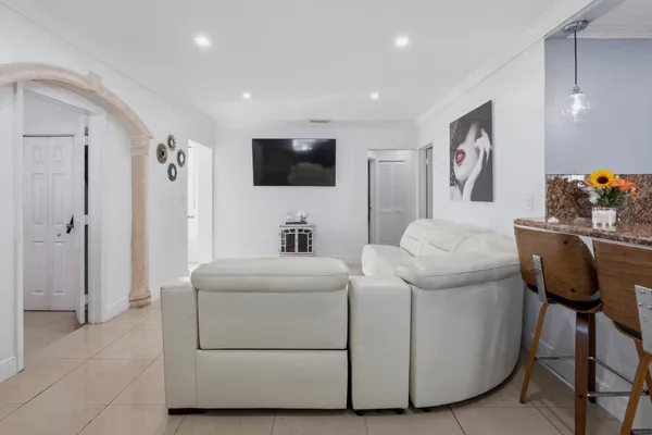 $575,000 | 4970 East Palm Court, Hialeah, FL 33013