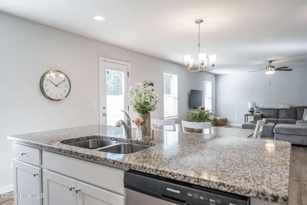 $2,200 | 193 Deep River Road, Aberdeen, NC 28315